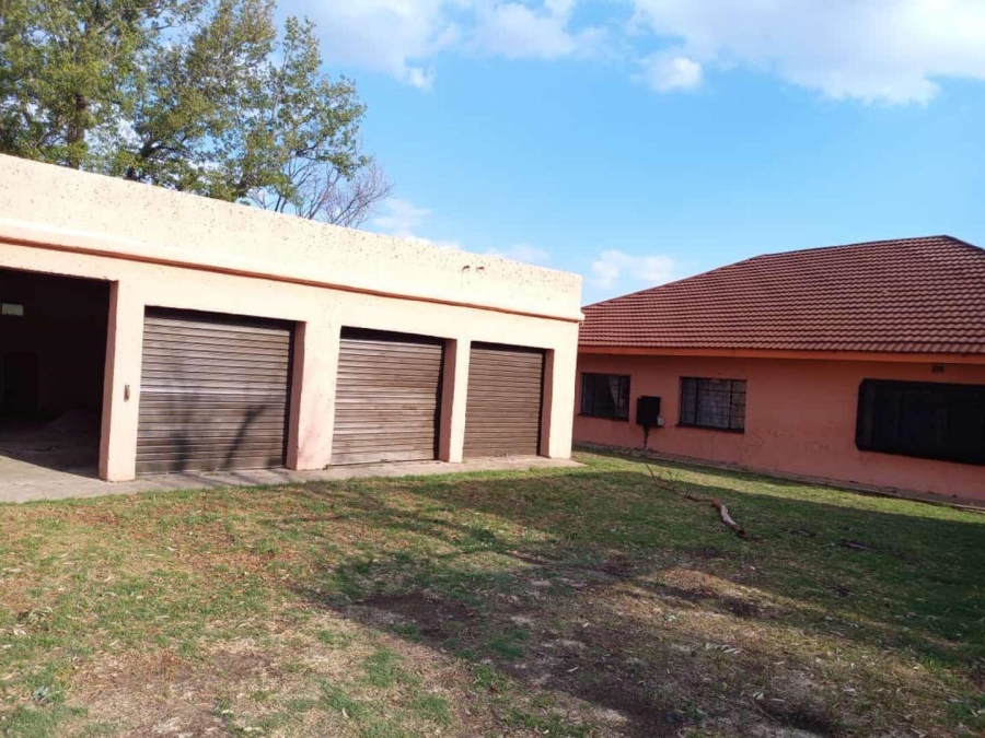 4 Bedroom Property for Sale in De Deur Gauteng
