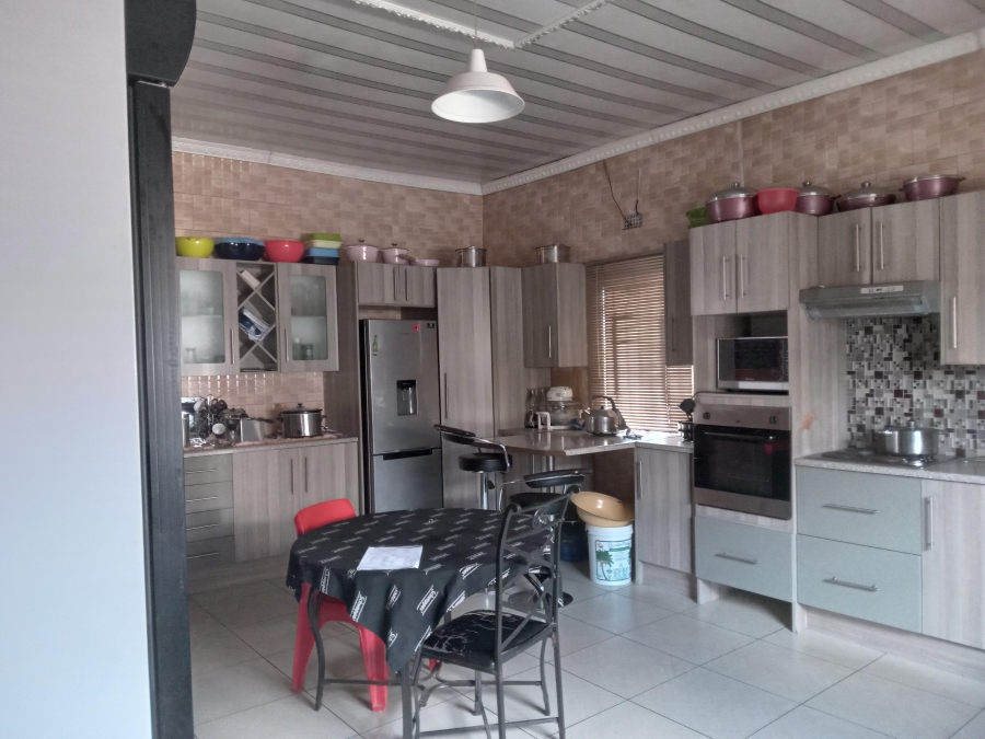 2 Bedroom Property for Sale in Bophelong Gauteng