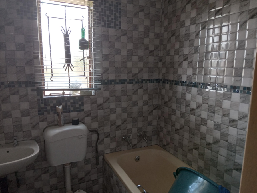 2 Bedroom Property for Sale in Bophelong Gauteng