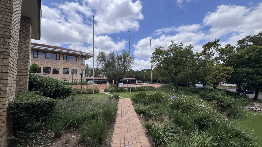 To Let commercial Property for Rent in Vorna Valley Gauteng