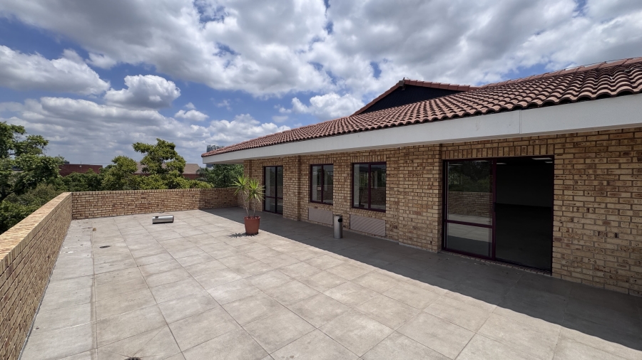 To Let commercial Property for Rent in Vorna Valley Gauteng