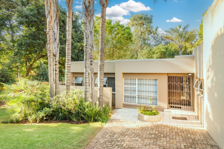 4 Bedroom Property for Sale in Helderkruin Gauteng