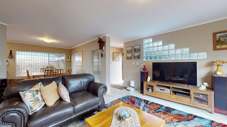 3 Bedroom Property for Sale in Beyers Park Gauteng