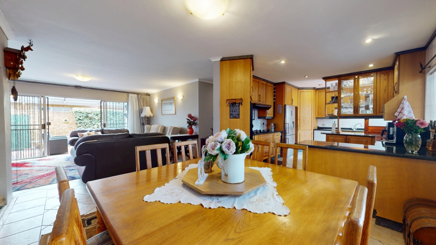 3 Bedroom Property for Sale in Beyers Park Gauteng