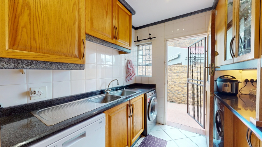 3 Bedroom Property for Sale in Beyers Park Gauteng