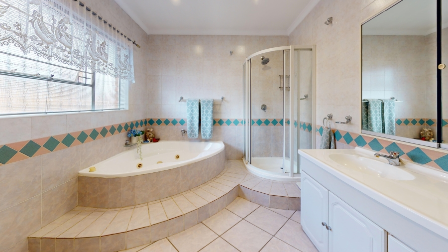 3 Bedroom Property for Sale in Beyers Park Gauteng