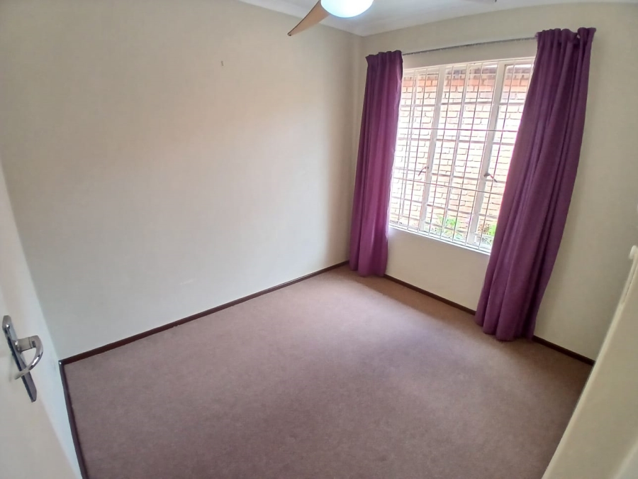 To Let 3 Bedroom Property for Rent in Garsfontein Gauteng