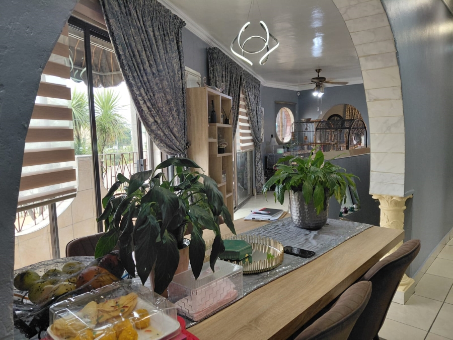 7 Bedroom Property for Sale in Actonville Gauteng