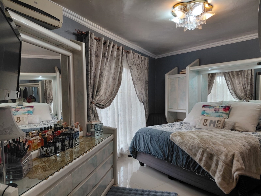 7 Bedroom Property for Sale in Actonville Gauteng