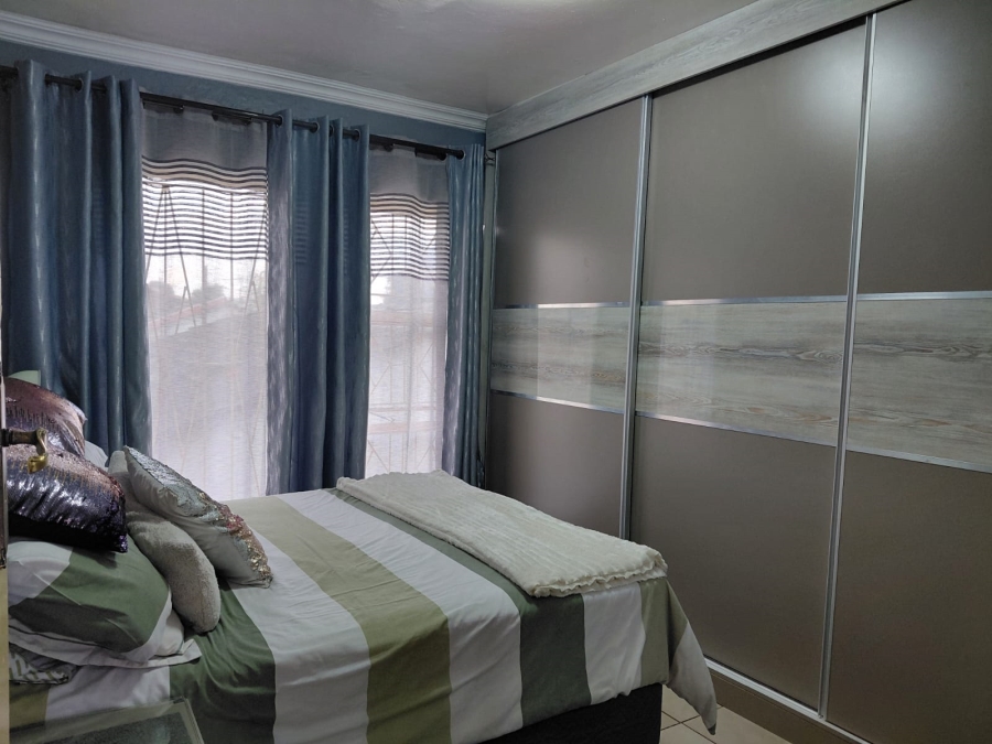 7 Bedroom Property for Sale in Actonville Gauteng