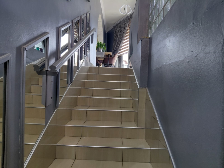 7 Bedroom Property for Sale in Actonville Gauteng