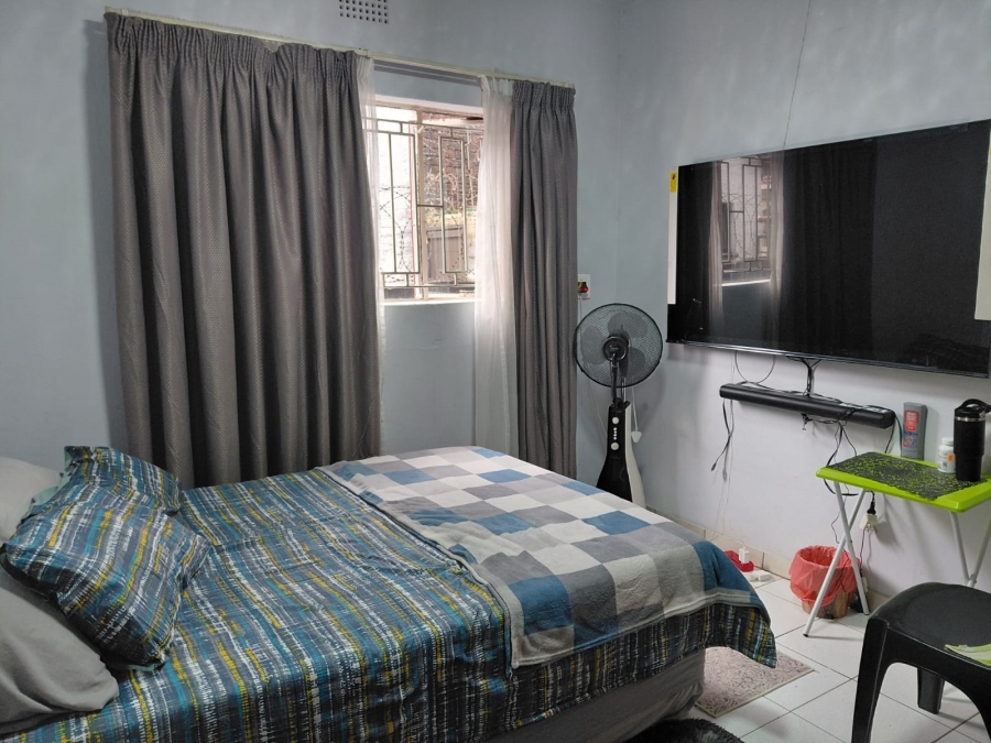 7 Bedroom Property for Sale in Actonville Gauteng