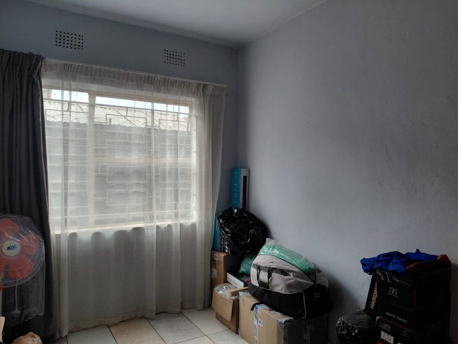 7 Bedroom Property for Sale in Actonville Gauteng