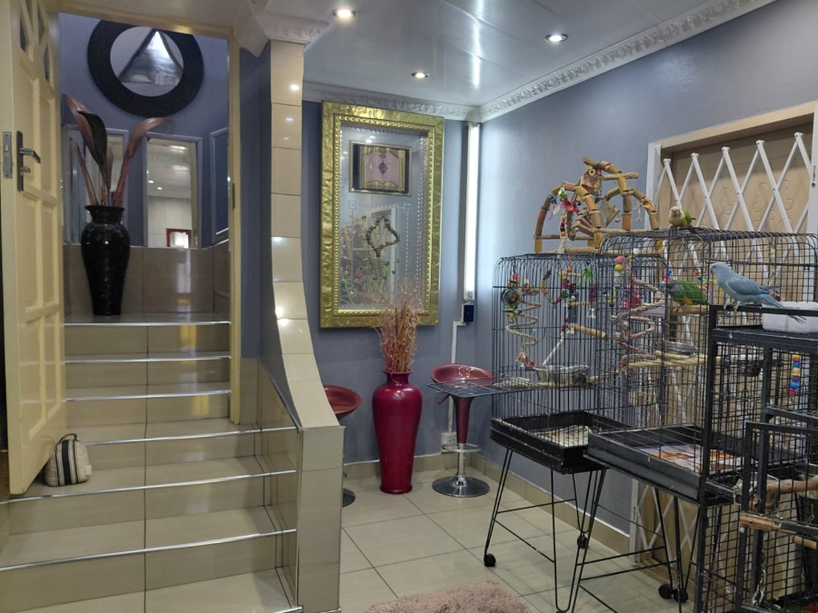 7 Bedroom Property for Sale in Actonville Gauteng