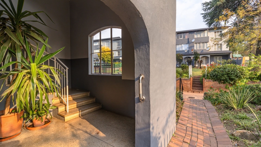 2 Bedroom Property for Sale in Dunsevern Gauteng