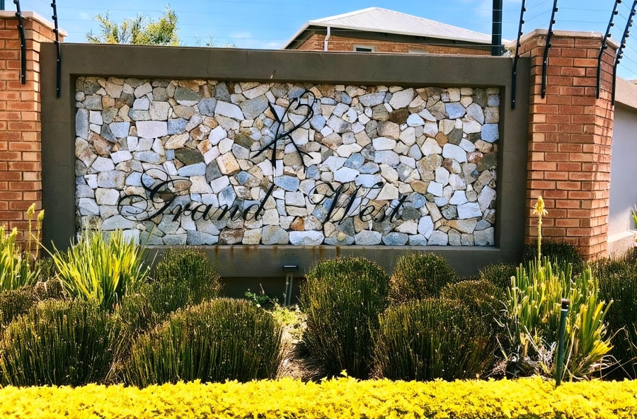 2 Bedroom Property for Sale in Andeon AH Gauteng