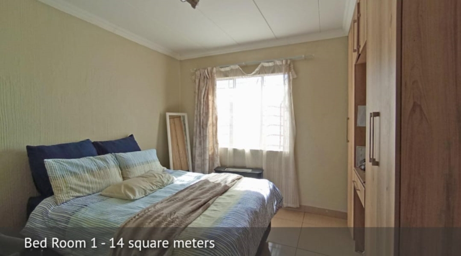 2 Bedroom Property for Sale in Andeon AH Gauteng