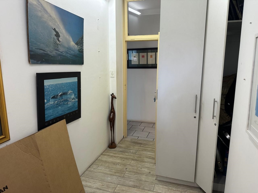 2 Bedroom Property for Sale in Atholl Gauteng