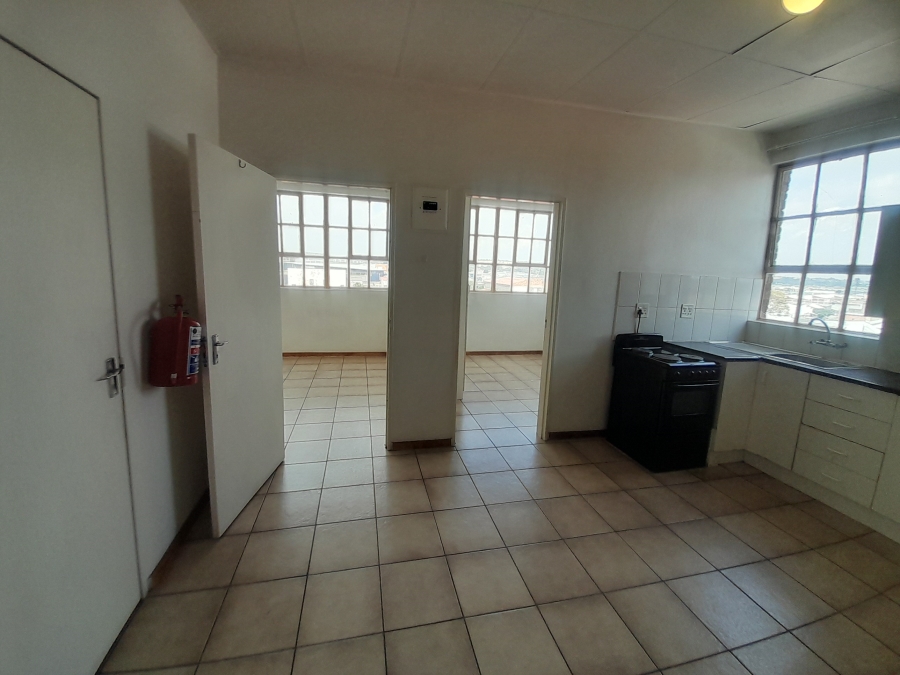 To Let 2 Bedroom Property for Rent in Booysens Gauteng