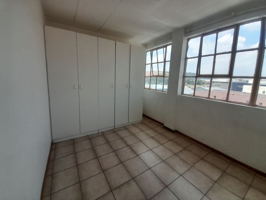 To Let 2 Bedroom Property for Rent in Booysens Gauteng