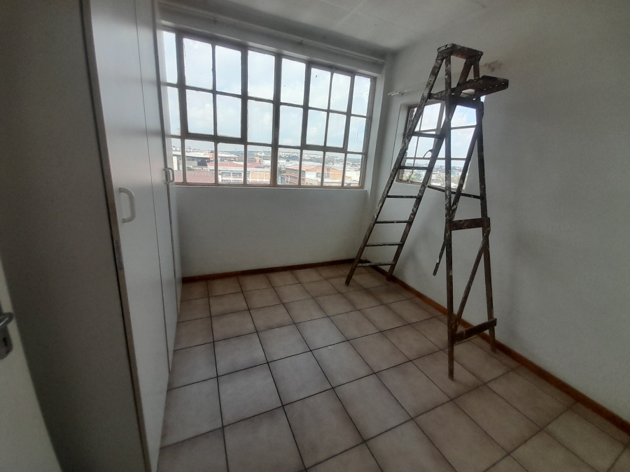 To Let 2 Bedroom Property for Rent in Booysens Gauteng