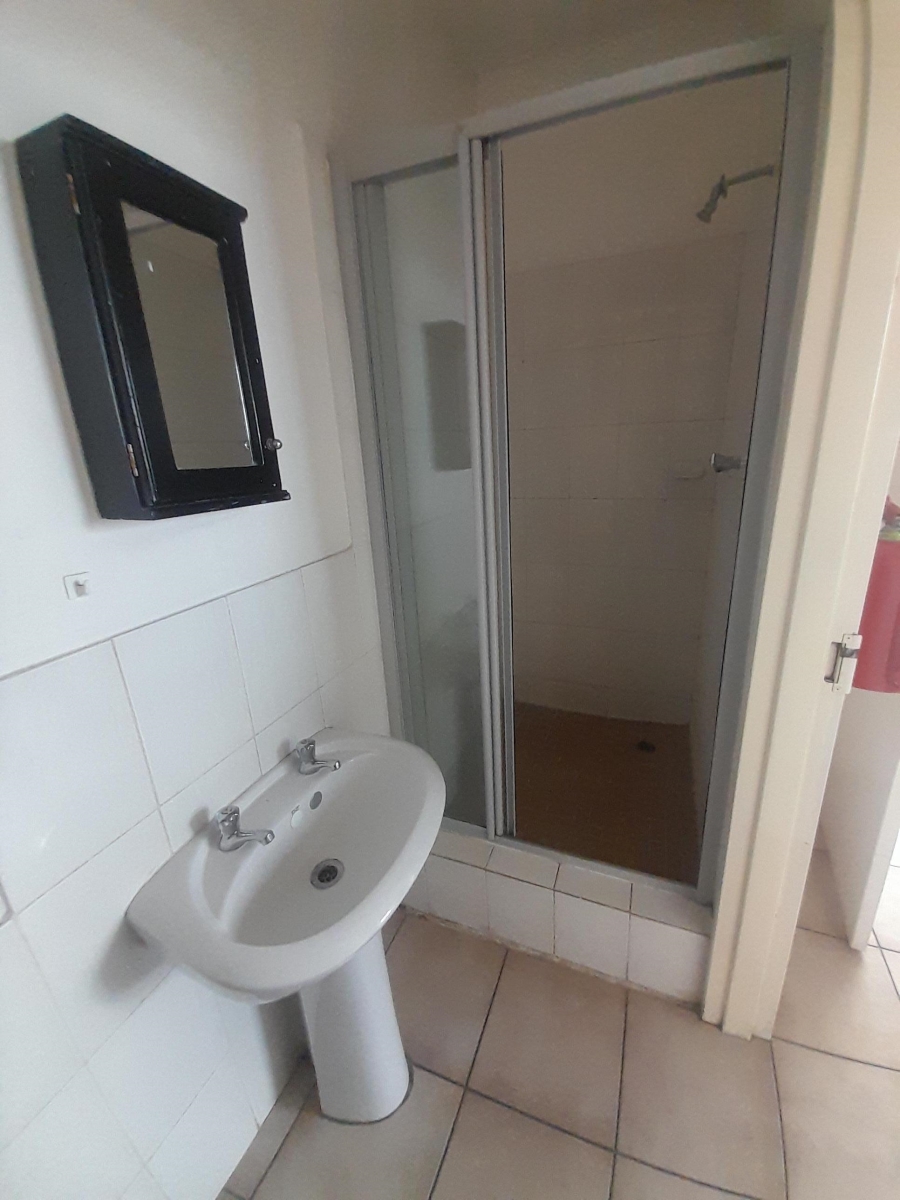 To Let 2 Bedroom Property for Rent in Booysens Gauteng