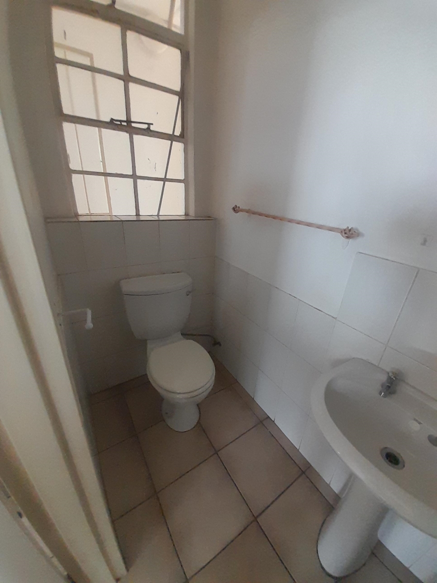 To Let 2 Bedroom Property for Rent in Booysens Gauteng