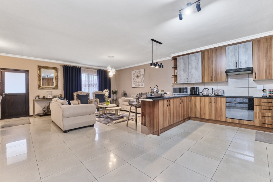 3 Bedroom Property for Sale in Barbeque Downs Gauteng