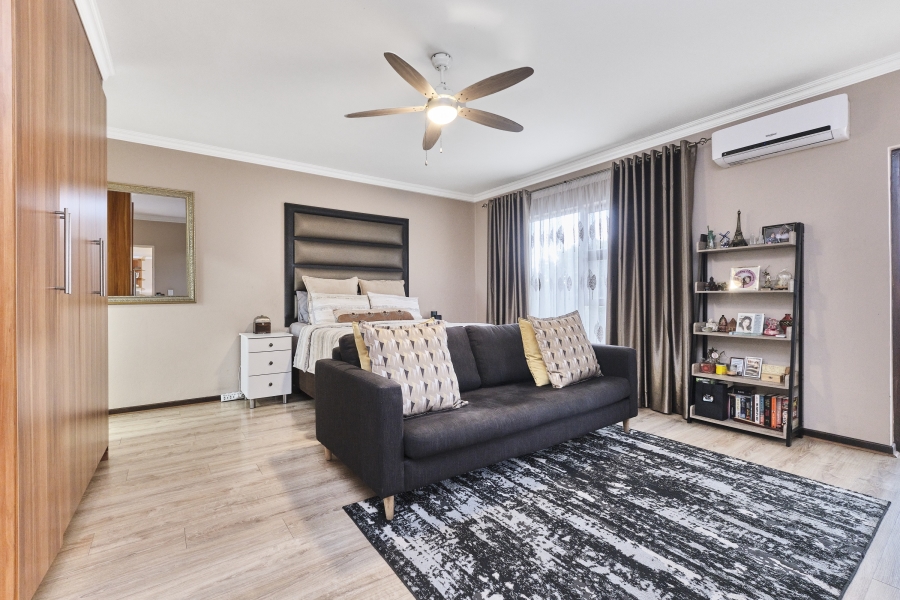 3 Bedroom Property for Sale in Barbeque Downs Gauteng