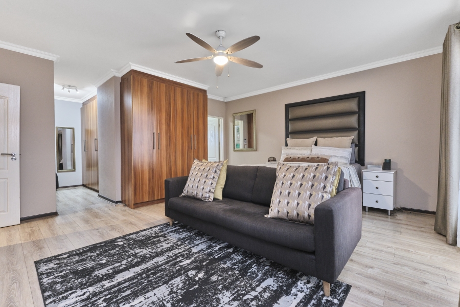 3 Bedroom Property for Sale in Barbeque Downs Gauteng