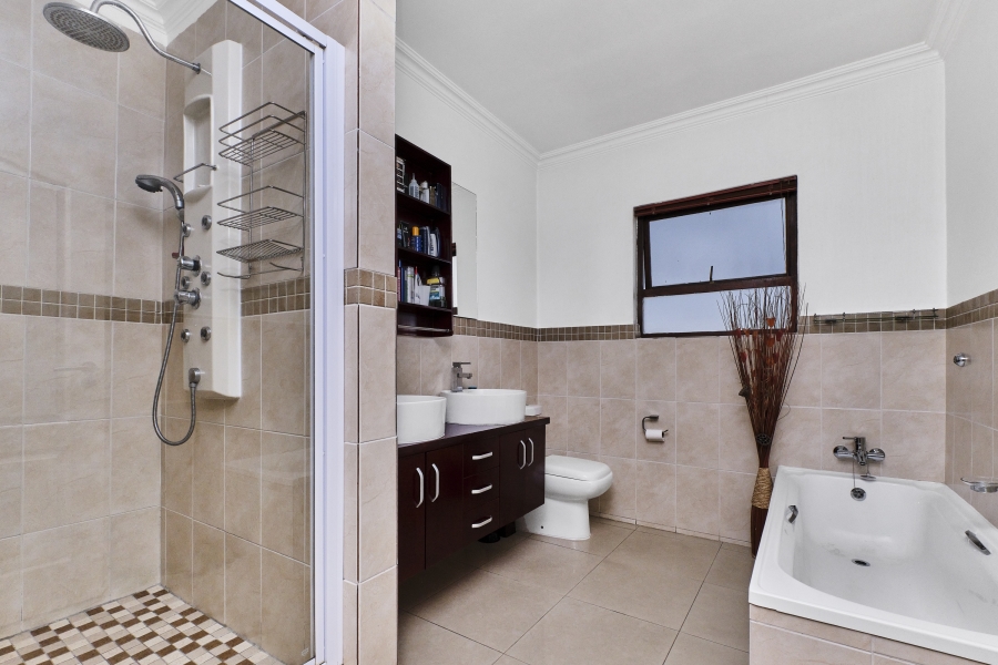 3 Bedroom Property for Sale in Barbeque Downs Gauteng