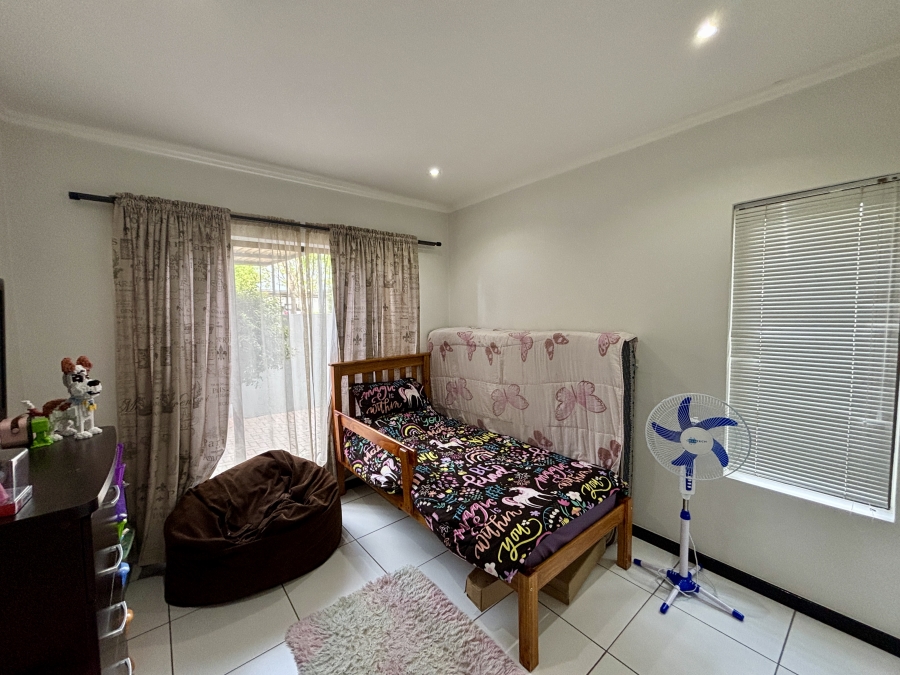 To Let 2 Bedroom Property for Rent in Barbeque Downs Gauteng