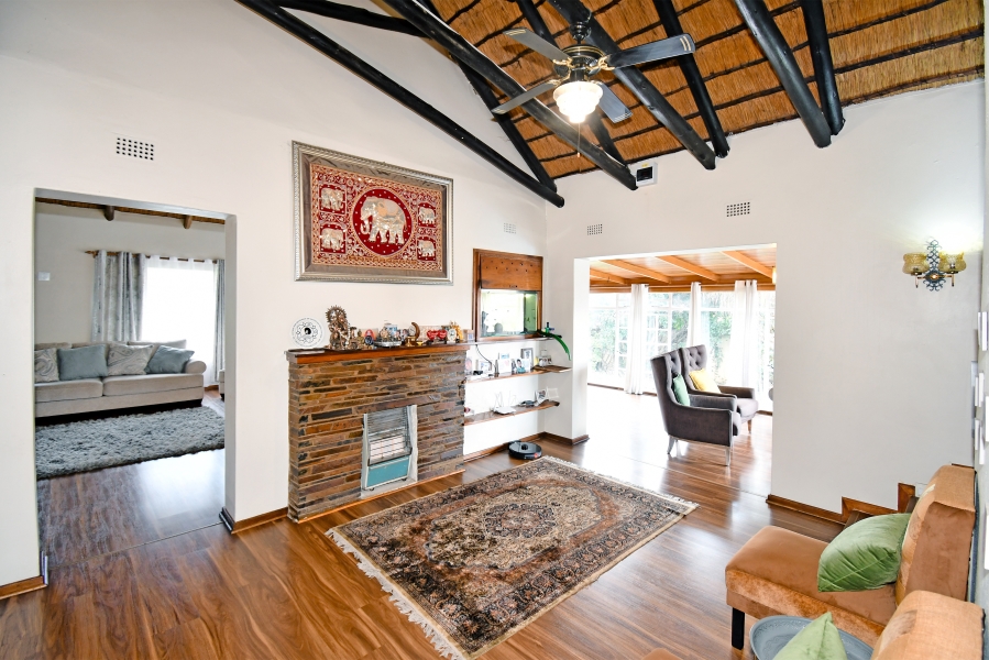 3 Bedroom Property for Sale in Barbeque Downs Gauteng