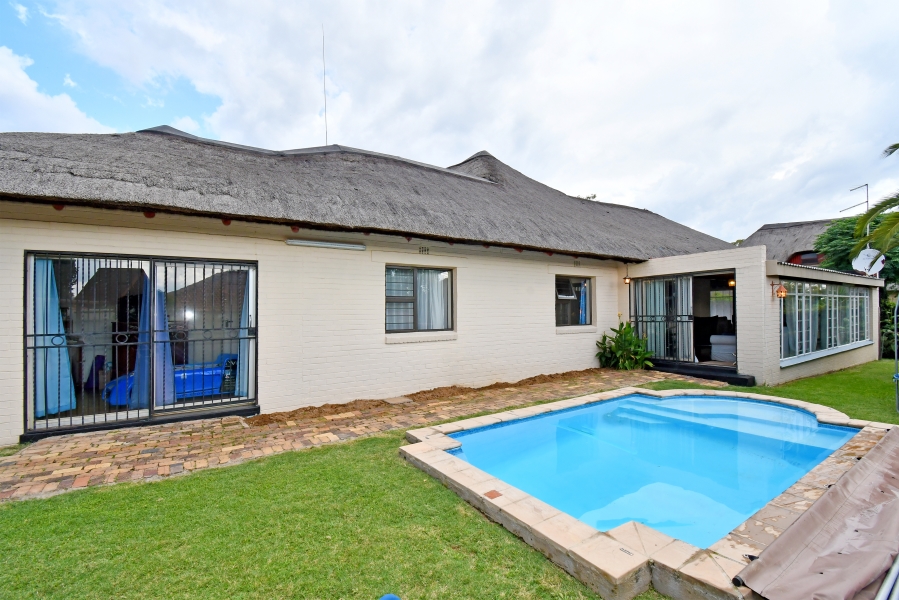 3 Bedroom Property for Sale in Barbeque Downs Gauteng