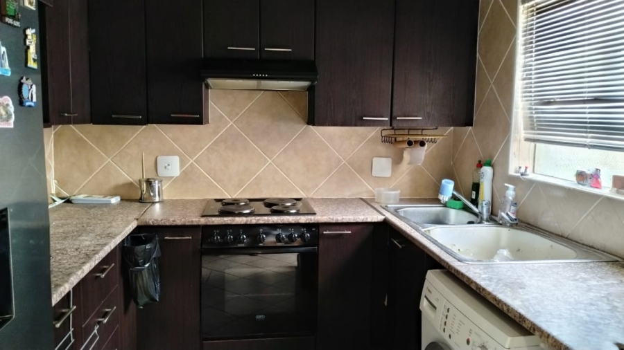 2 Bedroom Property for Sale in Sugar Bush Estate Gauteng