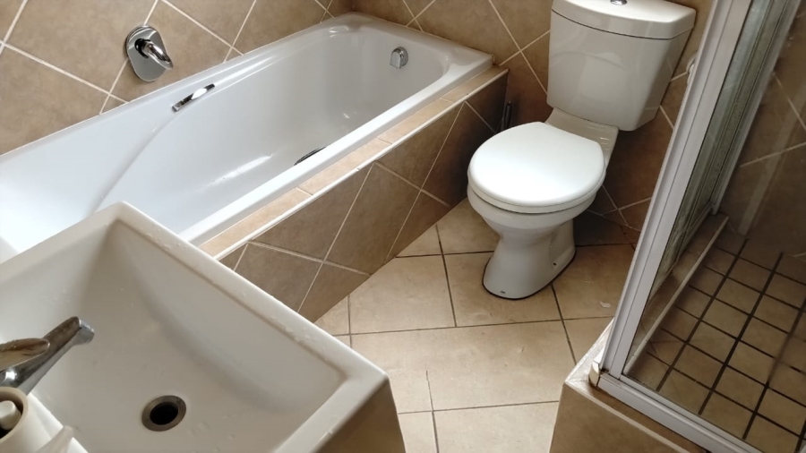 2 Bedroom Property for Sale in Sugar Bush Estate Gauteng