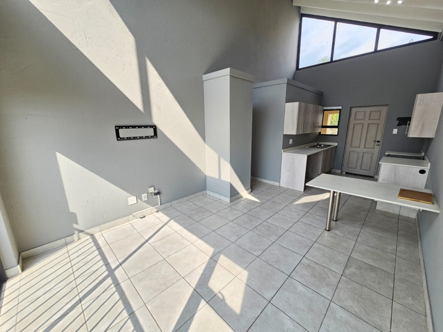 1 Bedroom Property for Sale in Fourways Gauteng