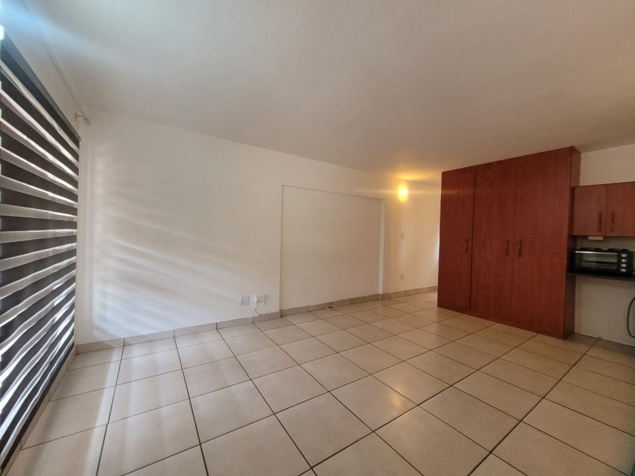 1 Bedroom Property for Sale in Roodepoort Gauteng