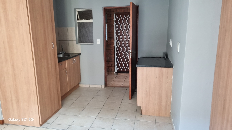 1 Bedroom Property for Sale in Braamfontein Werf Gauteng