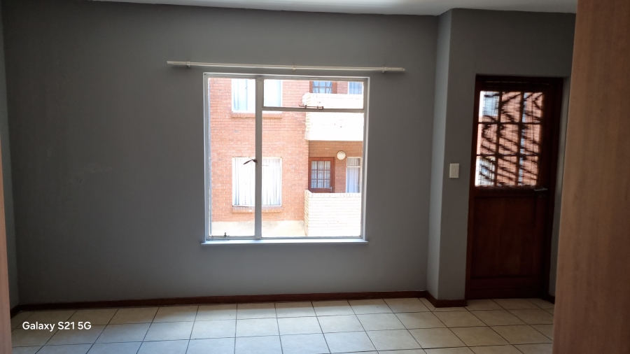 1 Bedroom Property for Sale in Braamfontein Werf Gauteng