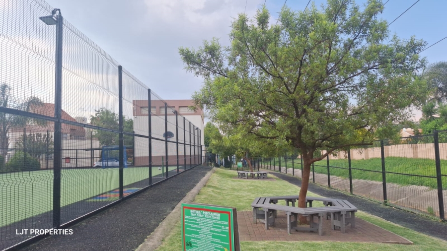 To Let 2 Bedroom Property for Rent in Bedfordview Gauteng