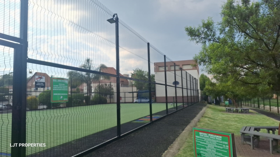 To Let 2 Bedroom Property for Rent in Bedfordview Gauteng