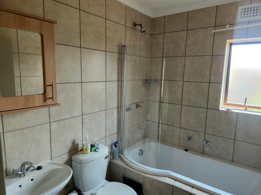 2 Bedroom Property for Sale in Olympus AH Gauteng