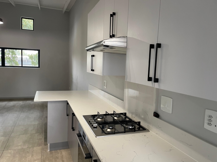 To Let 2 Bedroom Property for Rent in Alphen Park Gauteng