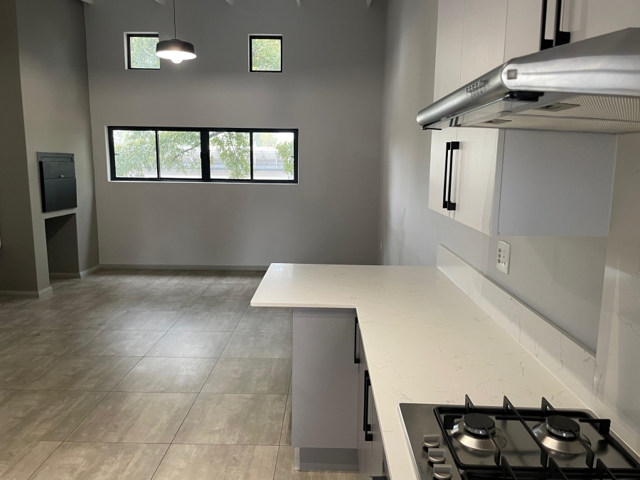 To Let 2 Bedroom Property for Rent in Alphen Park Gauteng