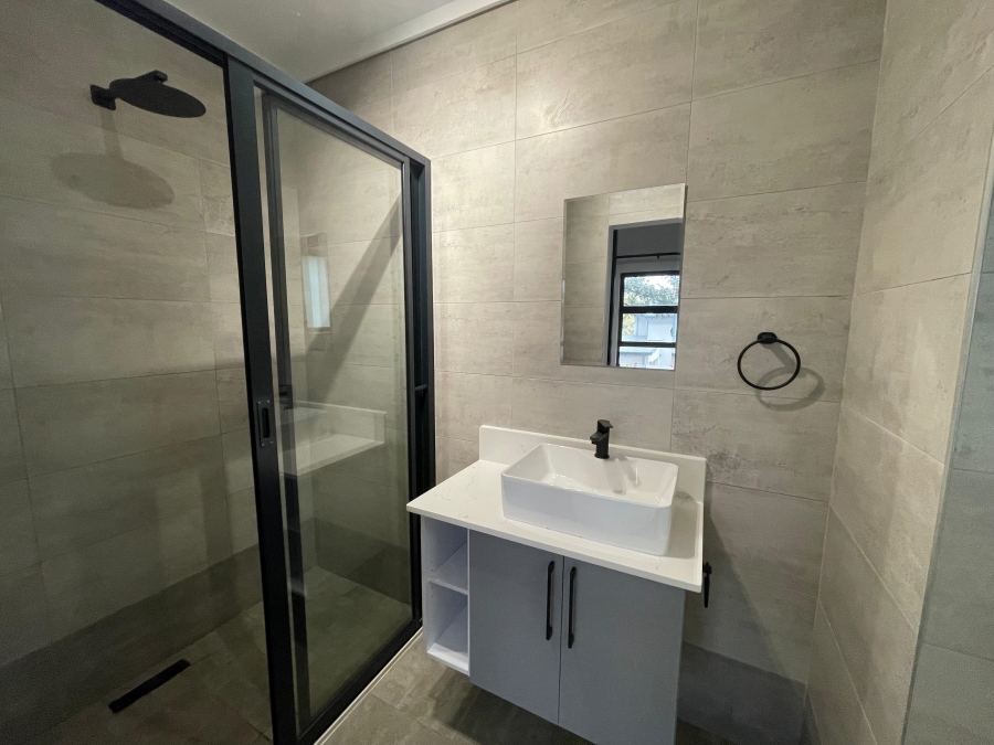 To Let 2 Bedroom Property for Rent in Alphen Park Gauteng