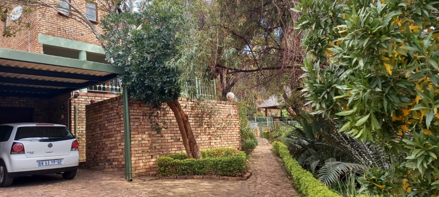 To Let 3 Bedroom Property for Rent in Rietondale Gauteng