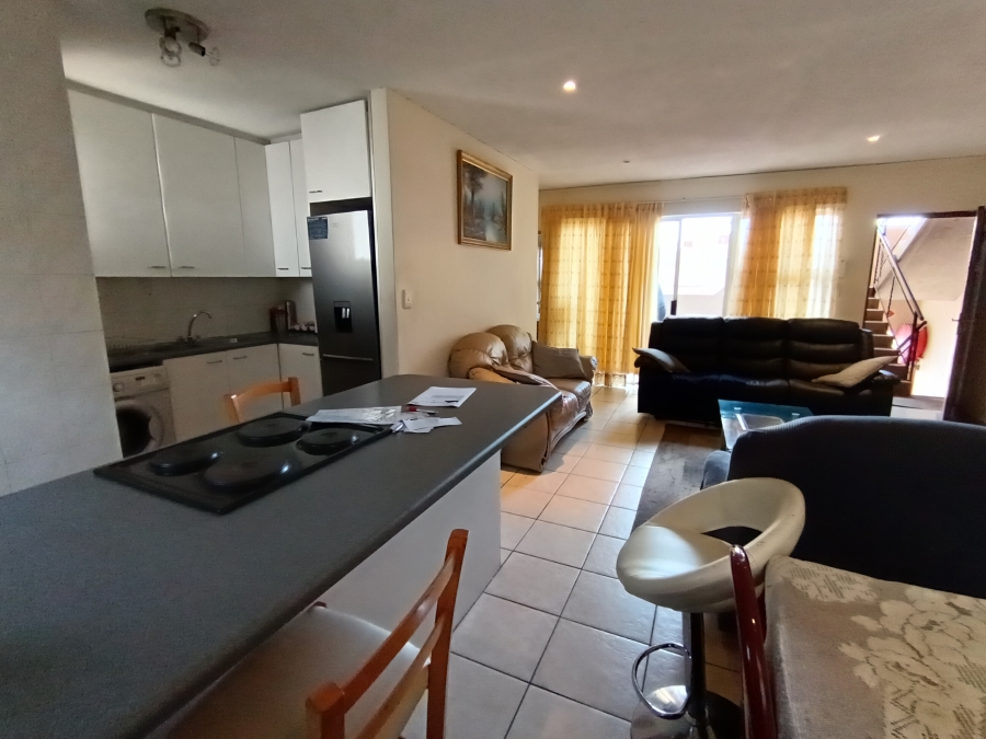 2 Bedroom Property for Sale in Glenanda Gauteng