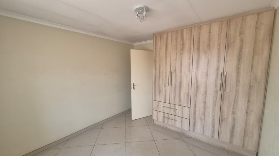 3 Bedroom Property for Sale in Crystal Park Gauteng