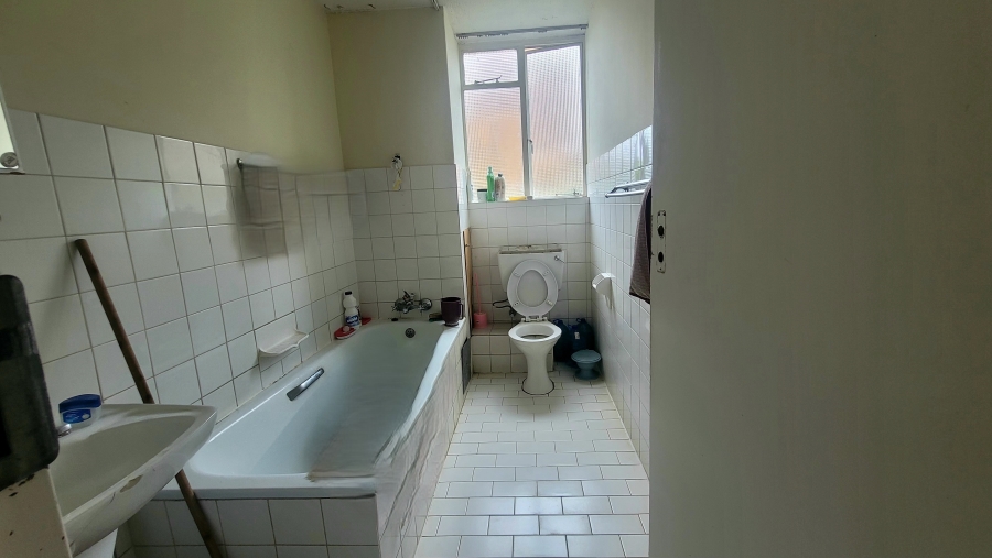 1 Bedroom Property for Sale in Sunnyside Gauteng